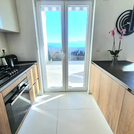 Sun Terrace Lejlighed *