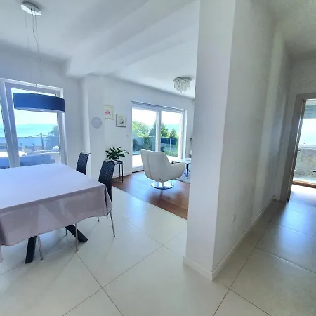 Sun Terrace Apartment